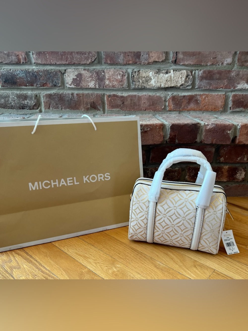 Michael Kors Ivory & Gold Travel Small Duffle Crossbody - Picture 2 of 14